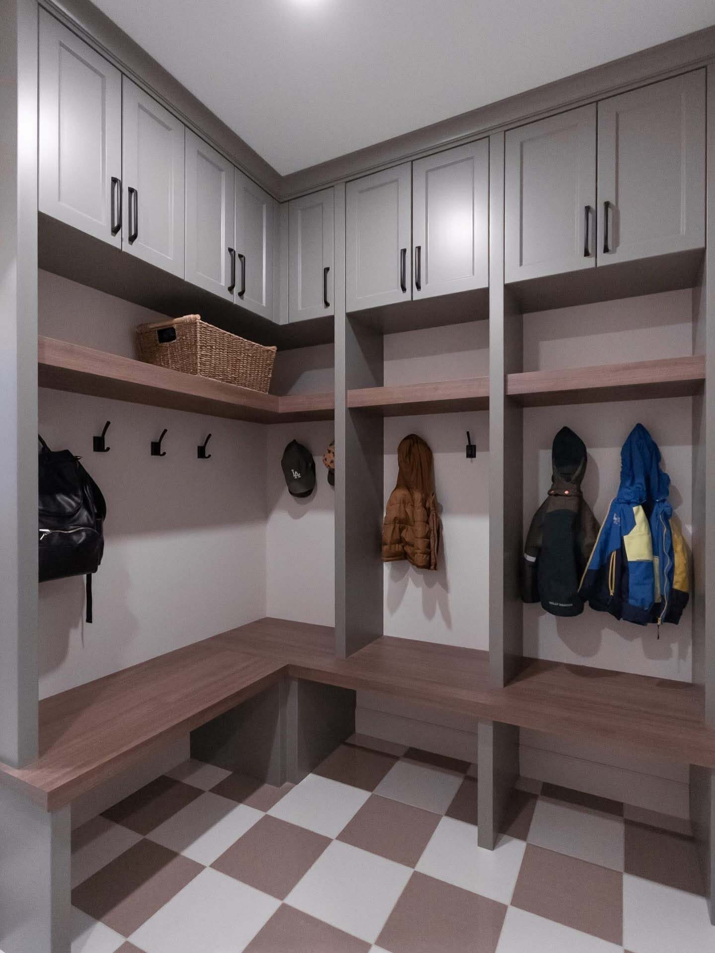 Mudroom lockers with bench and coat hooks