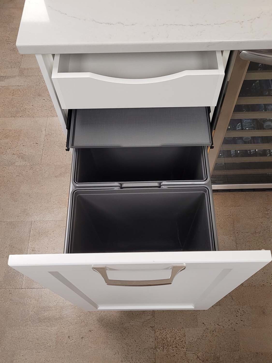 Pull-out waste and recycling